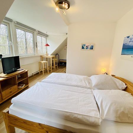 Meersalz, Ca 100 M Zum Strand Росток Екстериор снимка